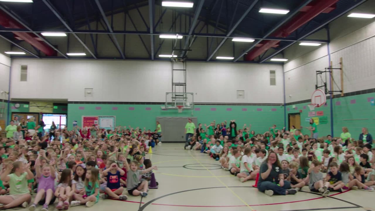 Las Vegas Raiders surprise elementary school principal with Super