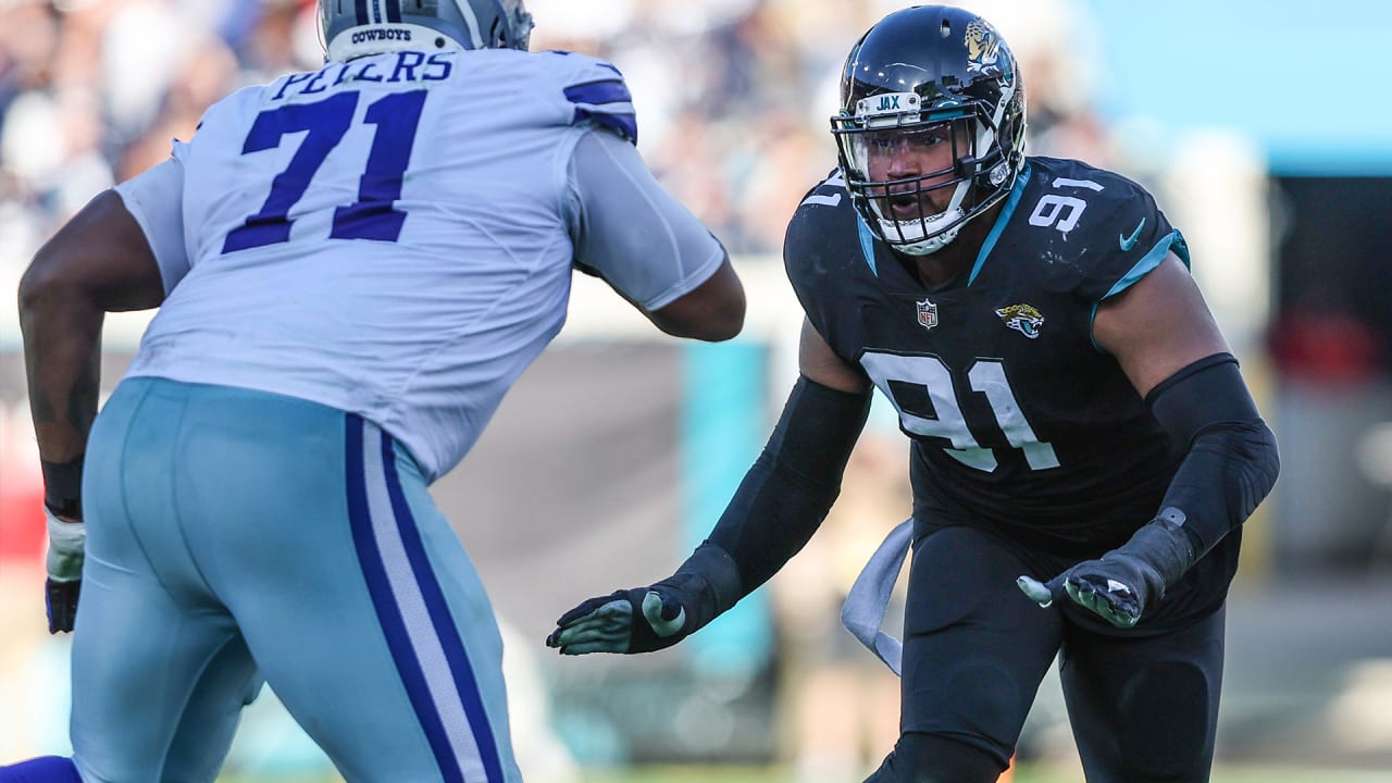 Veteran edge rusher Dawuane Smoot re-signs with the Jaguars on a 1