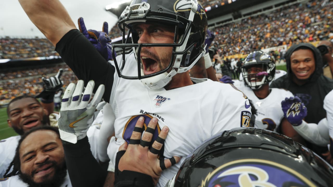 Pittsburgh Steelers beat Baltimore Ravens in overtime to keep