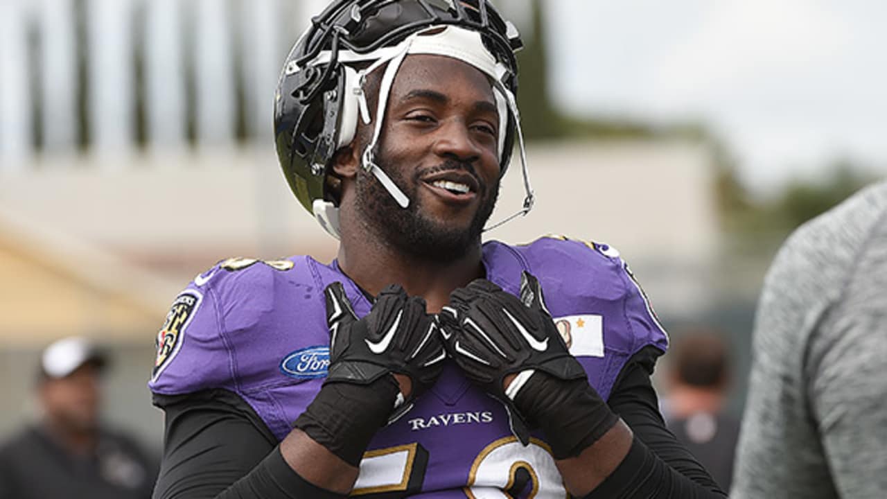 Elvis Dumervil Had Procedure On 'Foot Area'