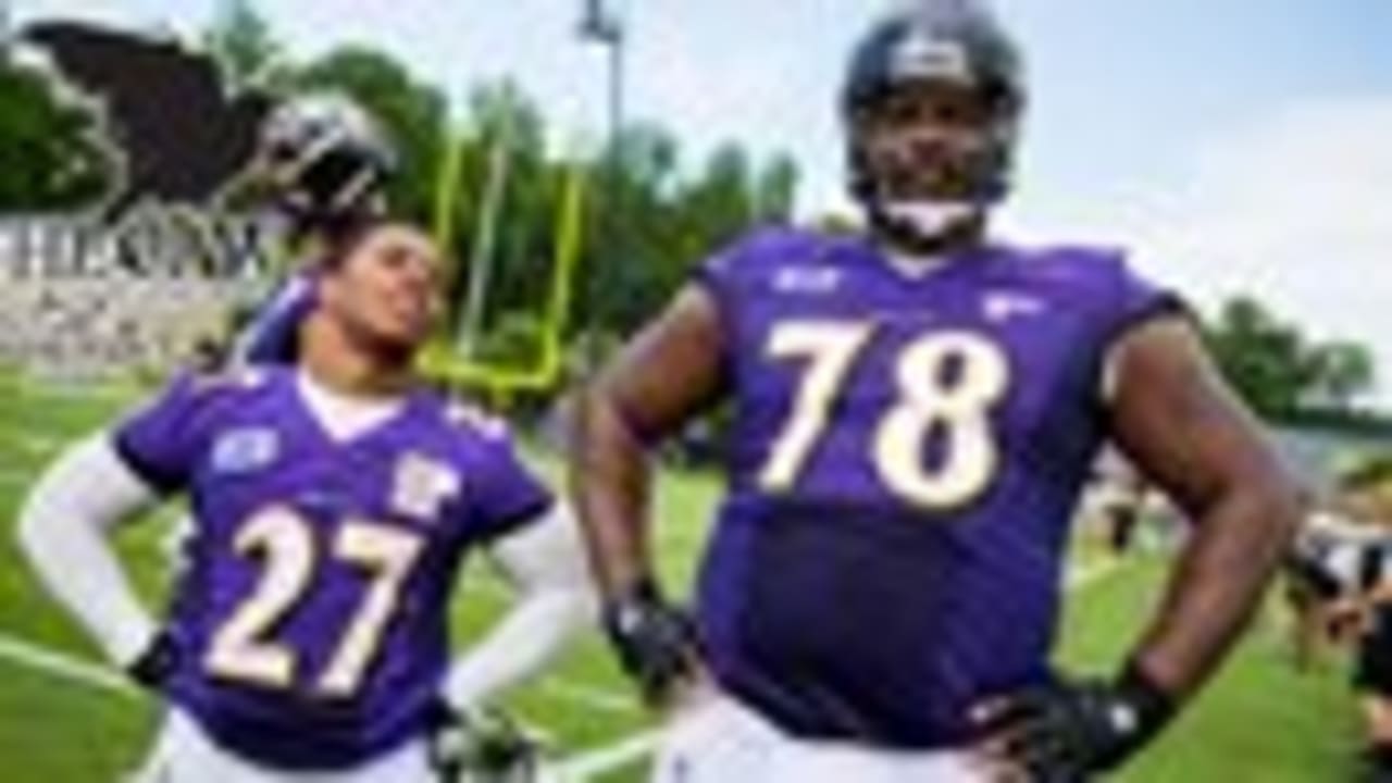 Big men on campus: From snacks to sleeping pads, Steelers load in