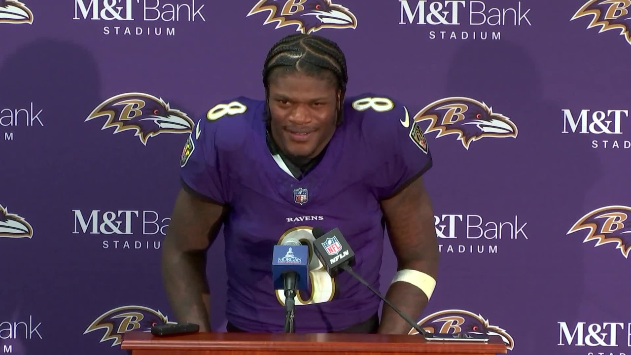 WATCH: Lamar Jackson brings extra jerseys for postgame swap vs