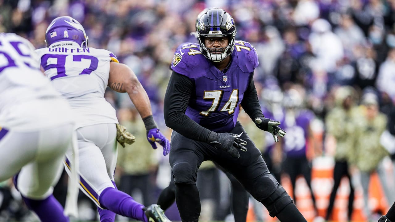 Ravens place OL Tyre Phillips on IR