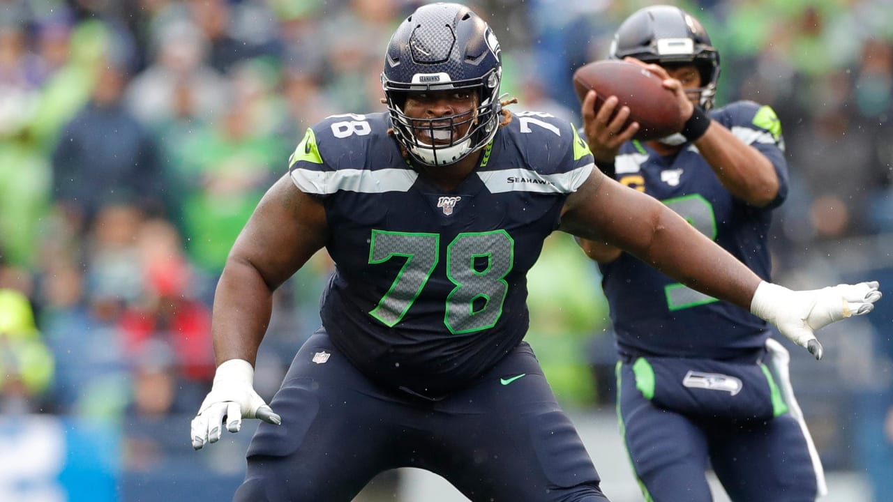 Ravens Officially Sign Veteran Guard D.J. Fluker