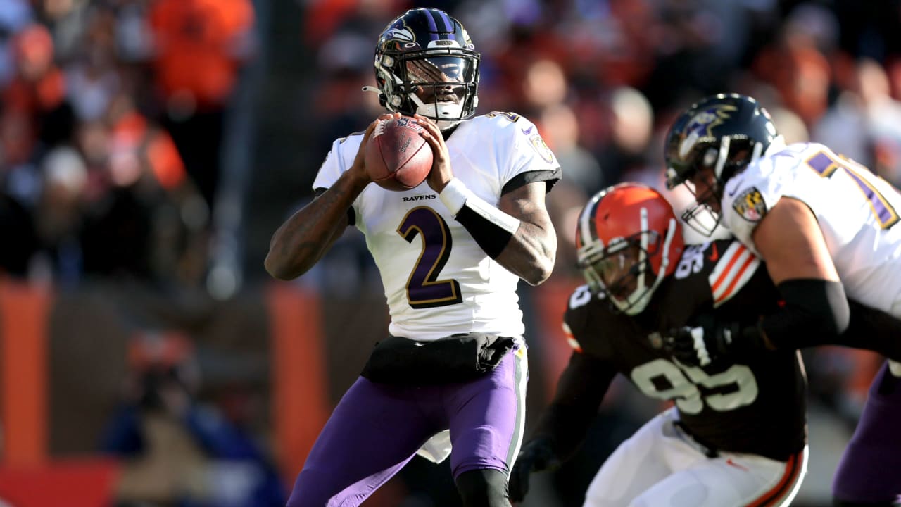 Cincinnati Bengals defensive end Trey Hendrickson (91) reacts after forcing  a fumble in the end zone against the Baltimore Ravens in the first half of  an NFL football game in Cincinnati, Sunday