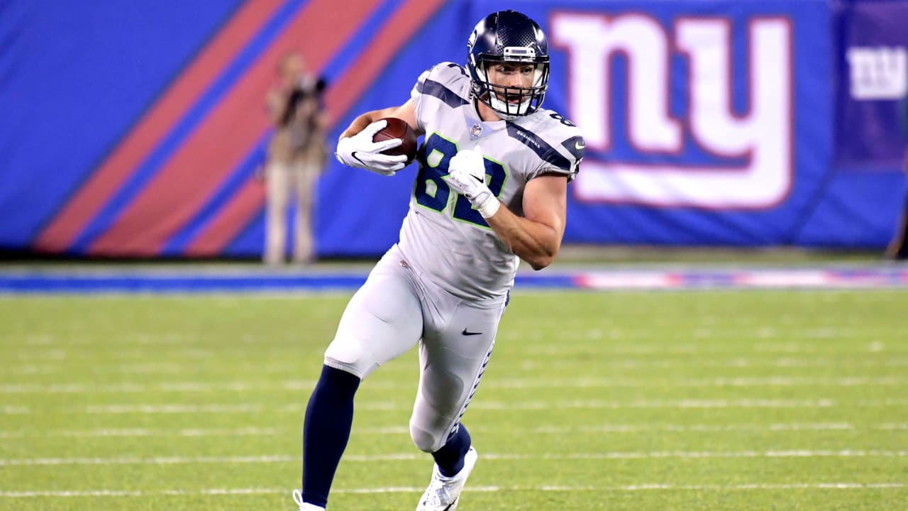 Hard Knocks' star Luke Willson cut by Raiders