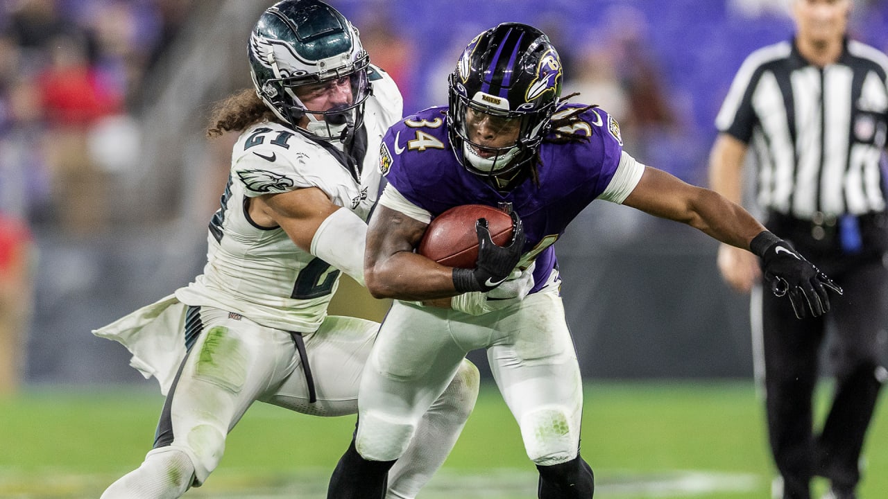 Baltimore Ravens running back Keaton Mitchell outruns Washington