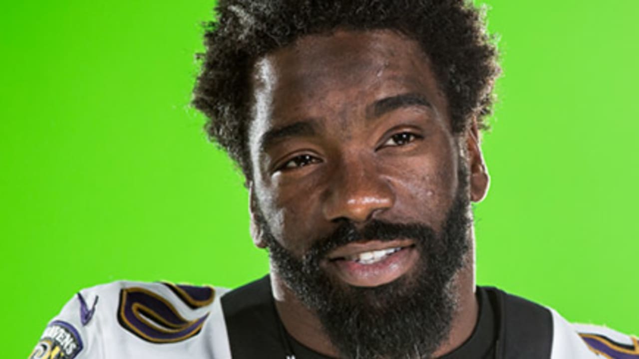 Baltimore Ravens free safety Ed Reed reacts after intercepting a