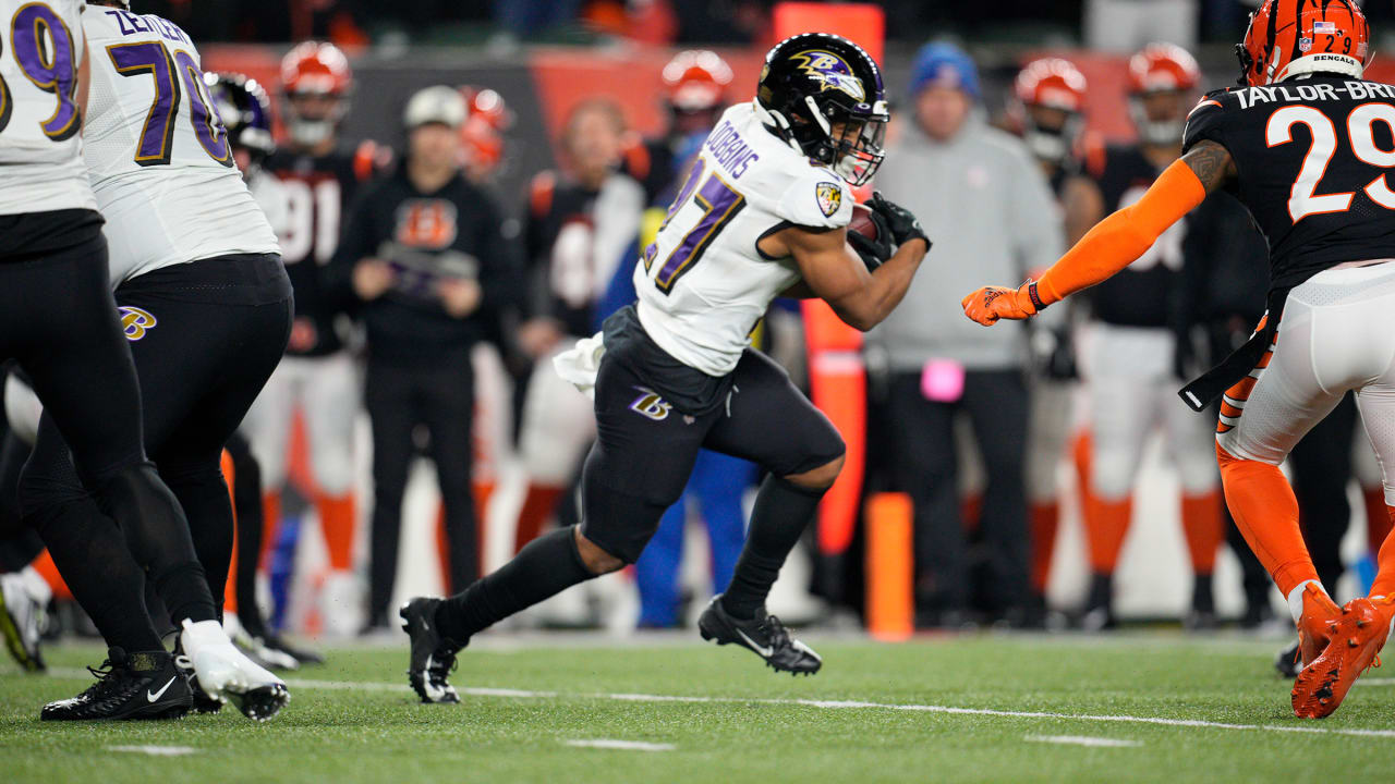 J.K. Dobbins Tiptoes the Sideline for 27Yard Catch and Run Ravens
