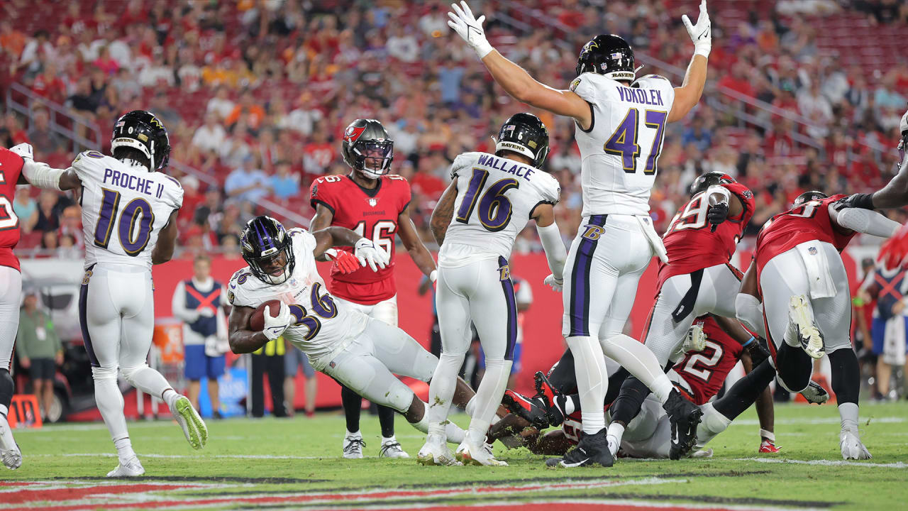 Baltimore Ravens Fall to Tampa Bay Buccaneers 26-20: Preseason Finale Live  Game Log - Sports Illustrated Baltimore Ravens News, Analysis and More