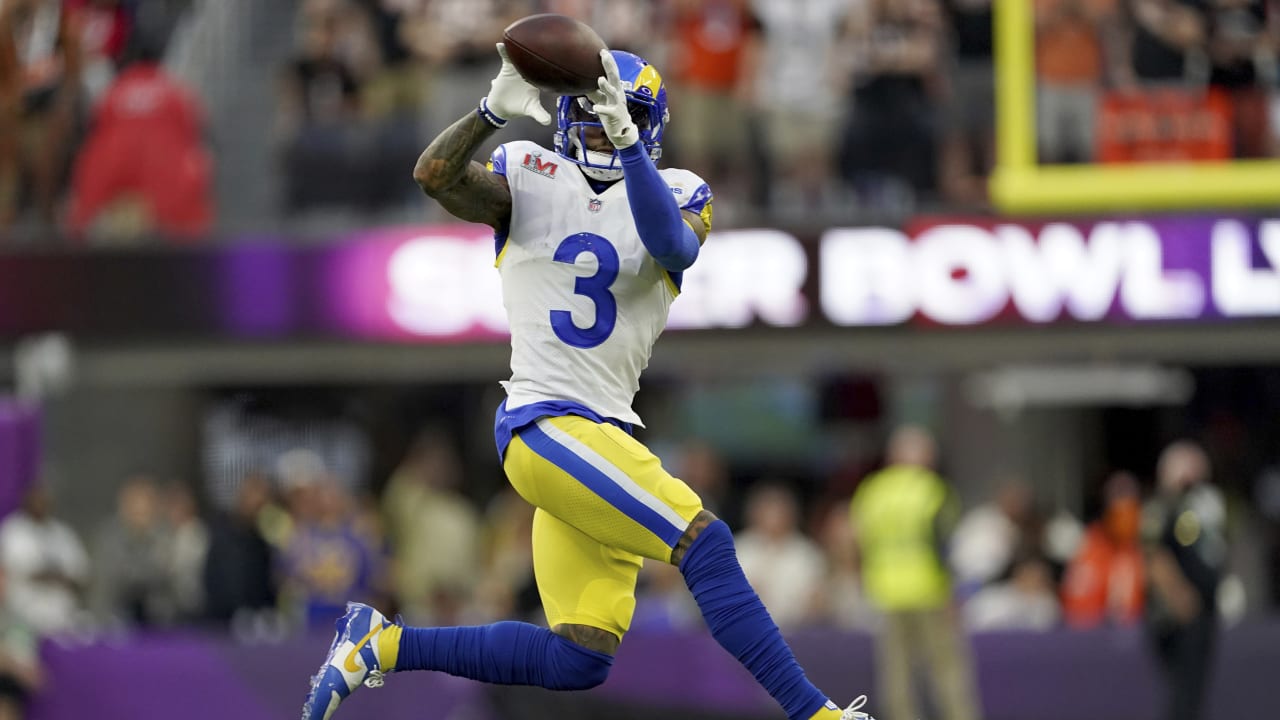 Fabs watch during the second half of an NFL football game between the  Baltimore Ravens and the Houston Texans at M&T Bank Stadium Sunday, Sept.  10, 2023, in Baltimore. (AP Photo/Julio Cortez