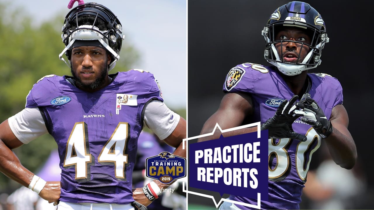 Ravens CB Marlon Humphrey on sideline with helmet off vs Chiefs