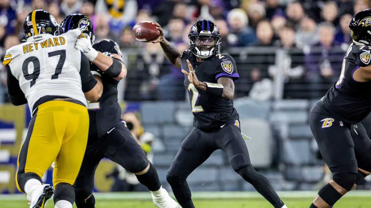 Gameday Gallery: Ravens vs. Steelers, Week 17