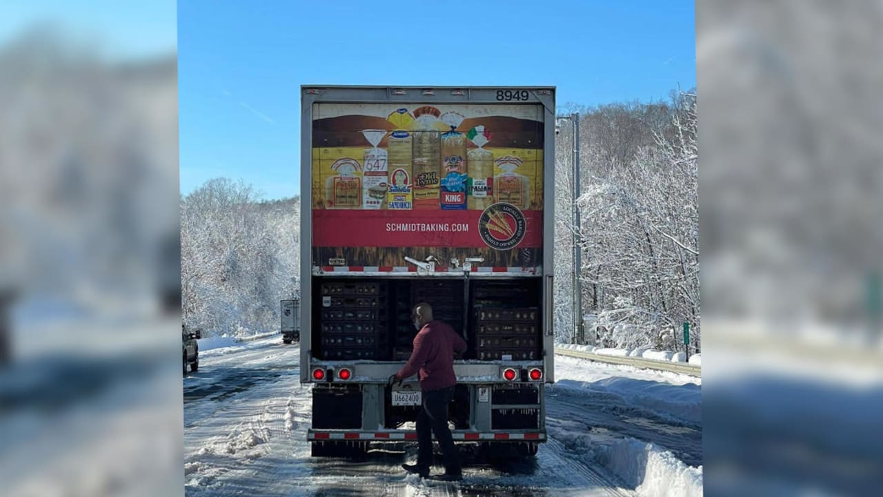 Ravens Give Tickets to Bakery Truck Driver Who Fed Snow-Stranded Motorists