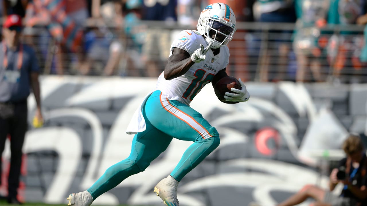 Tyreek Hill Uses 2 Words To Explain Why He Chose Dolphins Over Jets 