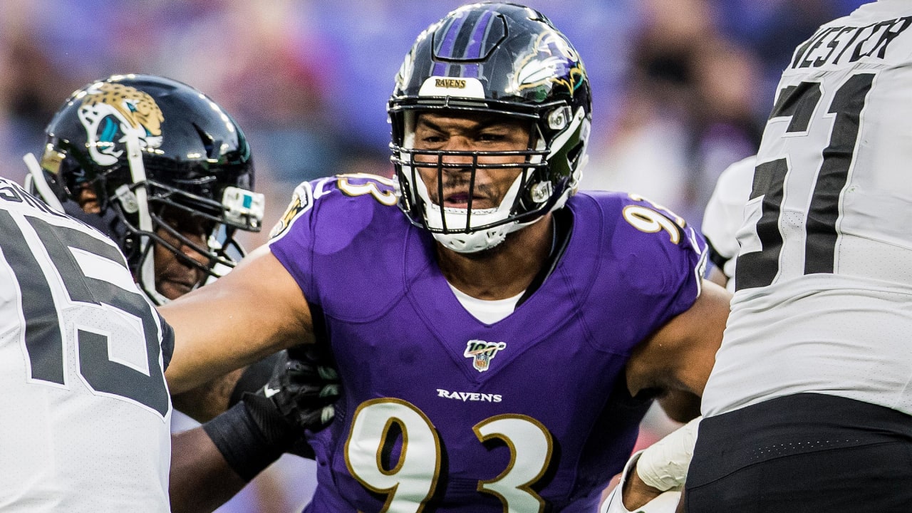 Ravens Trade Chris Wormley to Steelers