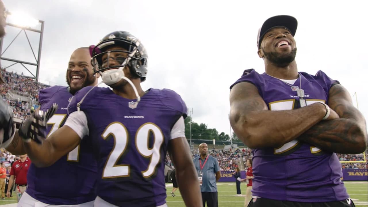 Ray Lewis Daps up Terrell Suggs But Leaves Marlon Humphrey Hanging