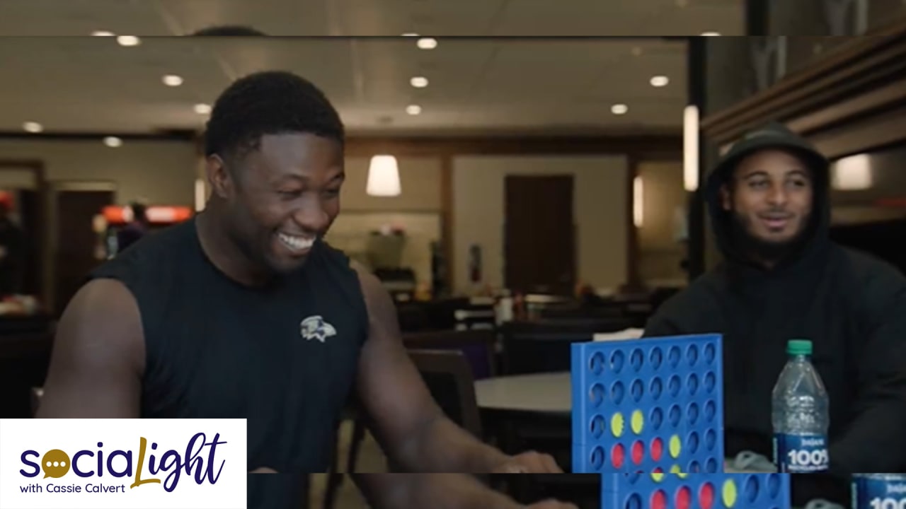 Ravens ILB Roquan Smith hosted a jersey exchange event