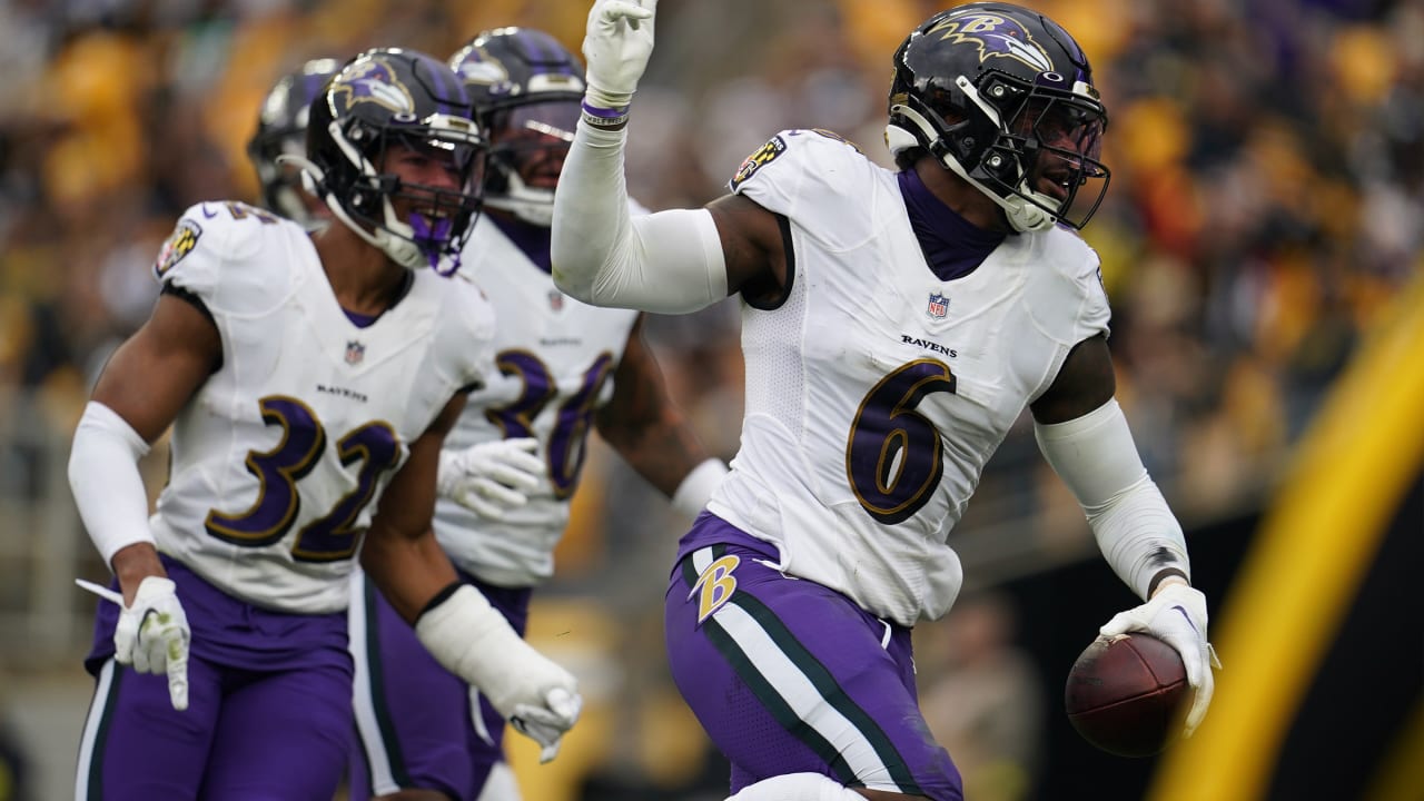 Patrick Queen Makes Incredible Leaping Interception RavensSteelers Highlights