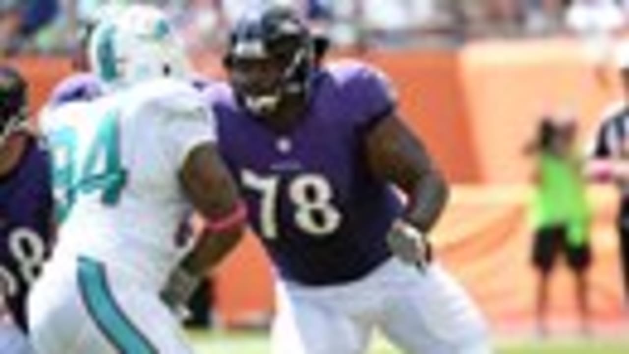 Dolphins acquire Bryant McKinnie from Ravens