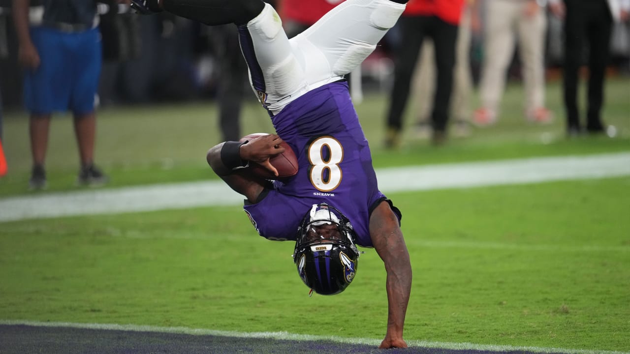 Baltimore Ravens Lamar Jackson High Stepping Into The Endzone. 8x10 Photo  Picture