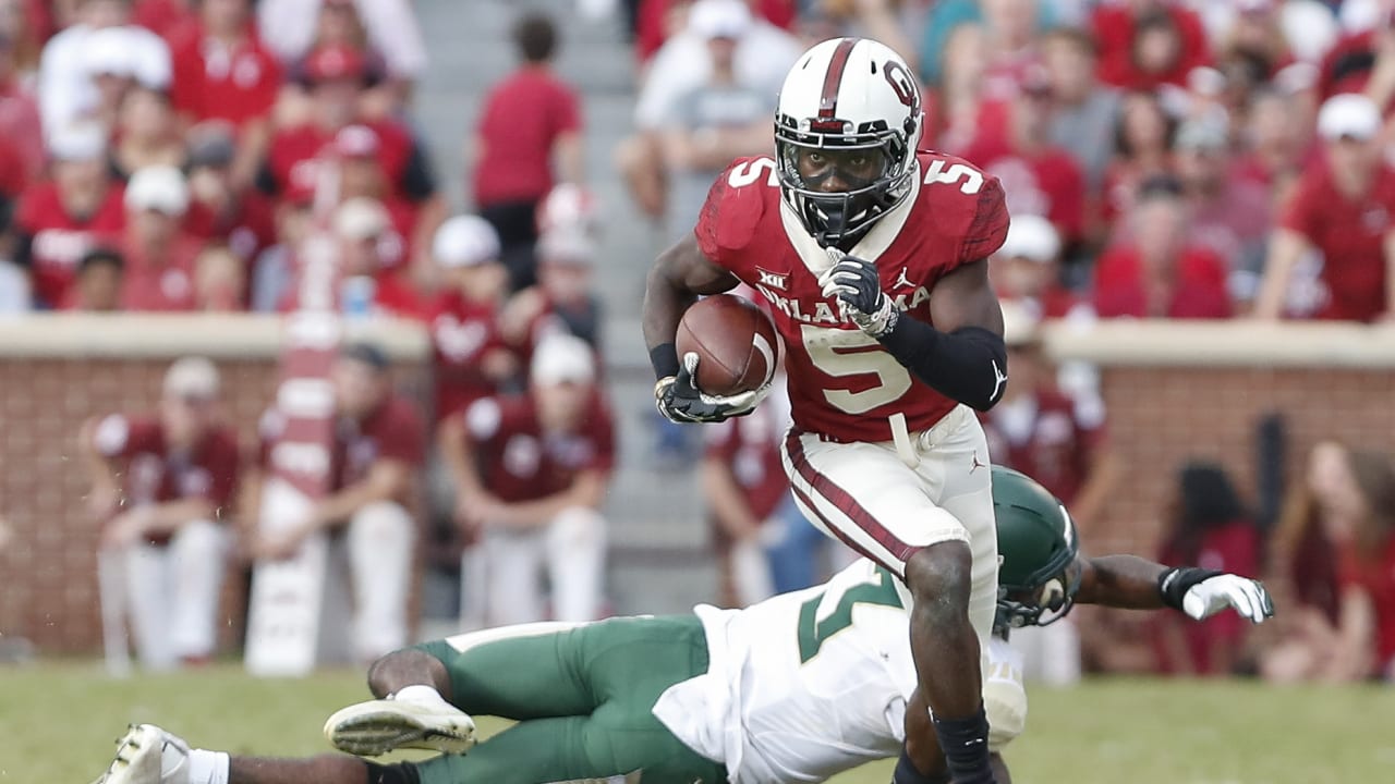 Oklahoma wide receiver Marquise Brown (5) warms up before the Orange Bowl  NCAA college football …