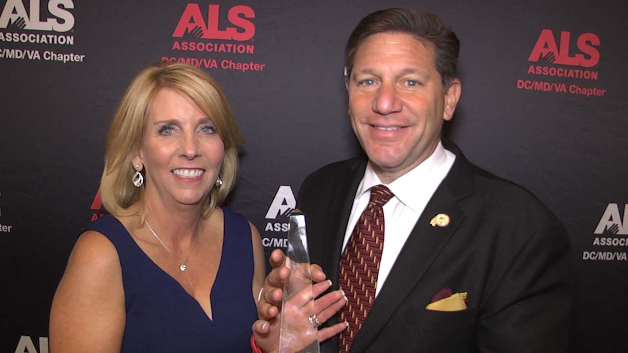 Redskins’ Dennis Greene Honored By ALS Association