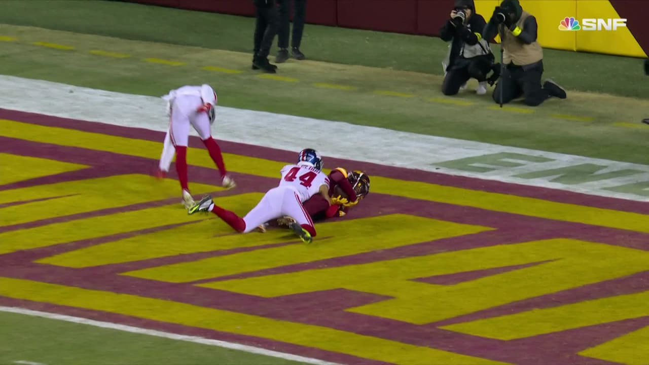 Washington Commanders Sam Howell rainbows 37-yard deep ball to wide  receiver Curtis Samuel