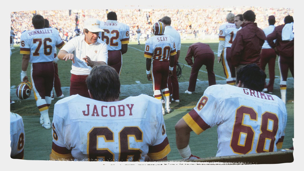 The Hogs Signed Redskins Jersey Signed by (6) with Joe Jacoby