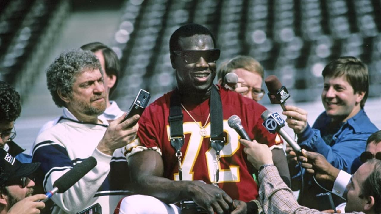 Former Redskins and Rough Riders player Dexter Manley improving in  coronavirus fight