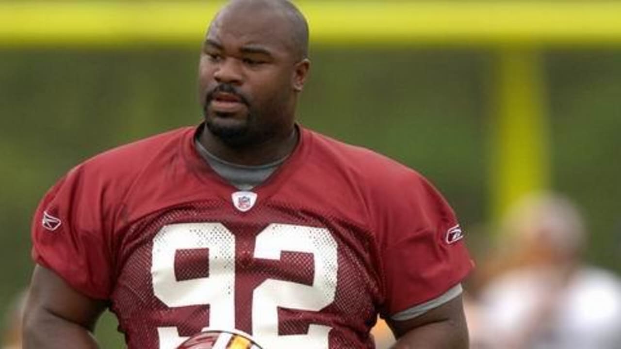 Redskins, Titans talk deal for Haynesworth