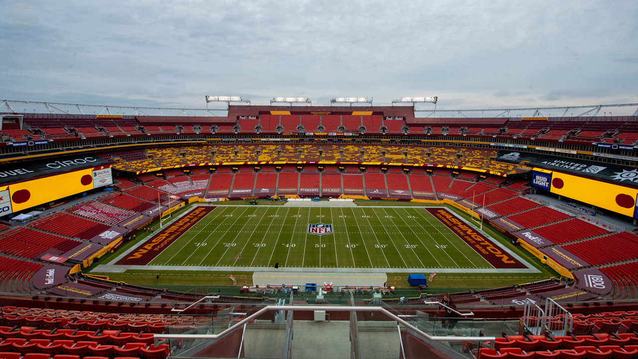 FedExField  Washington Commanders 