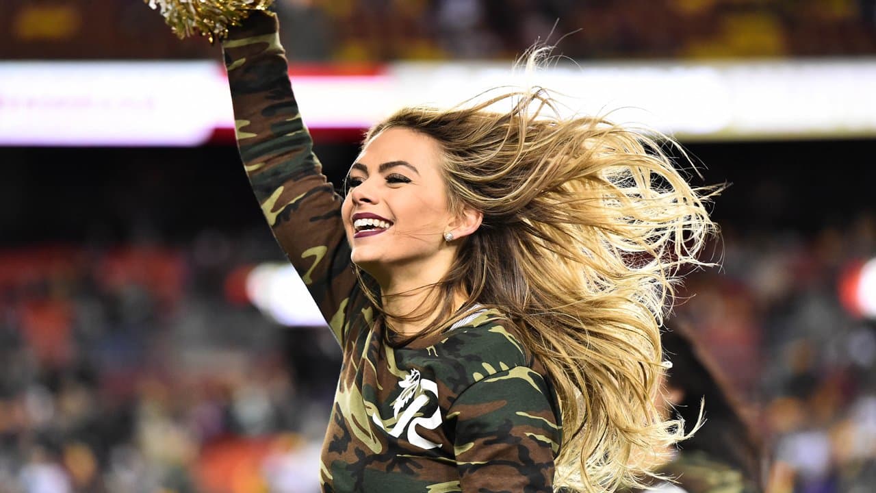 LANDOVER, MD - SEPTEMBER 25: Washington Commanders cheerleaders perform  during the game between the