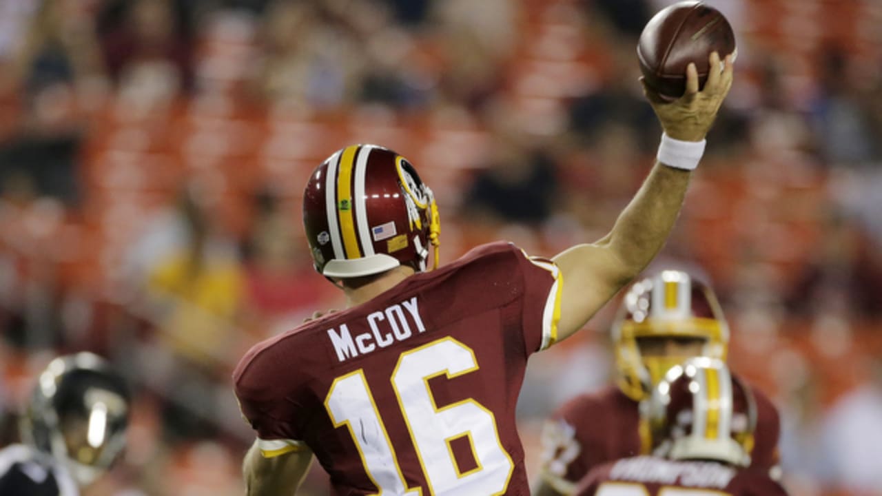 Colt McCoy's father says McCoy doesn't remember anything after hit, never  should've gone back in Steelers game 