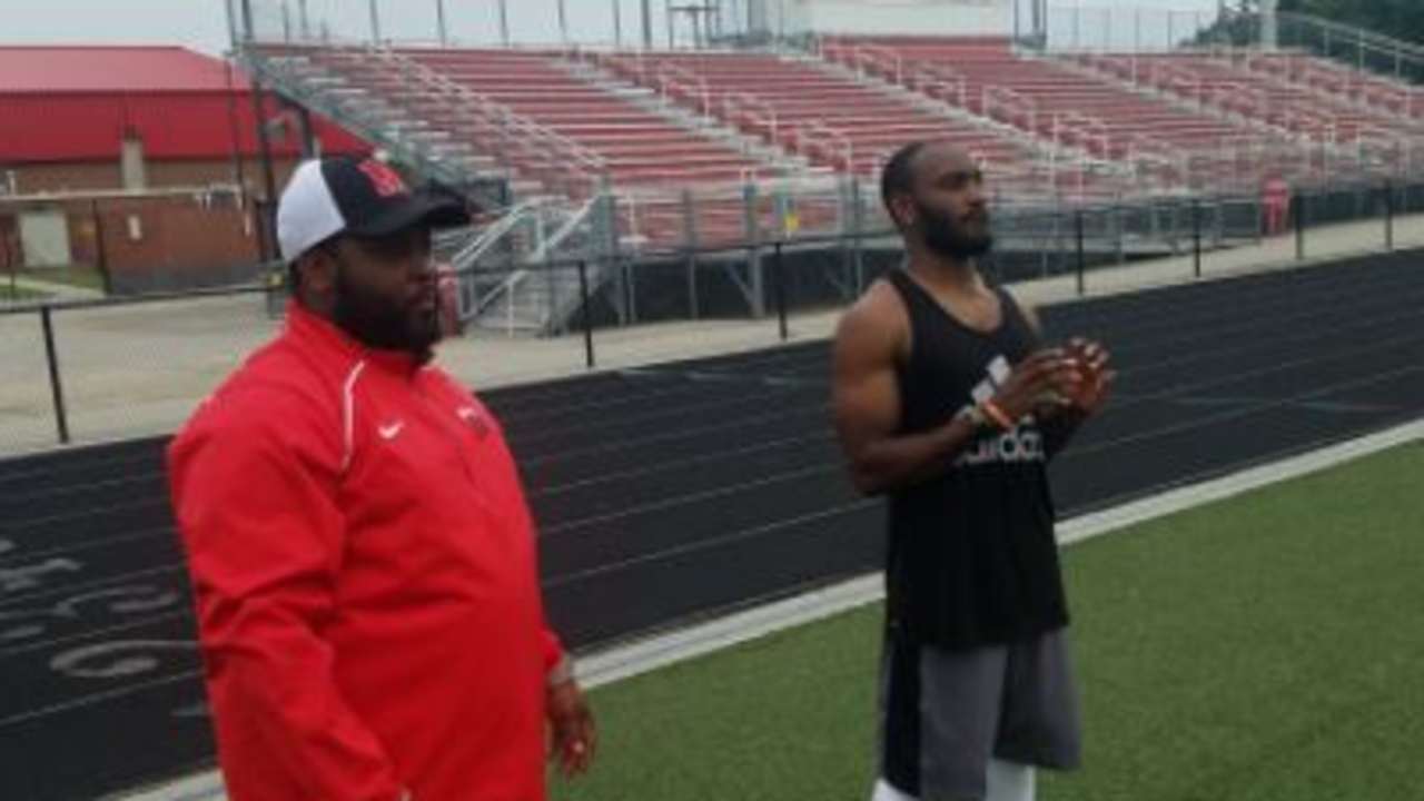 Jamison Crowder Joins Monroe High School's Wall Of Fame