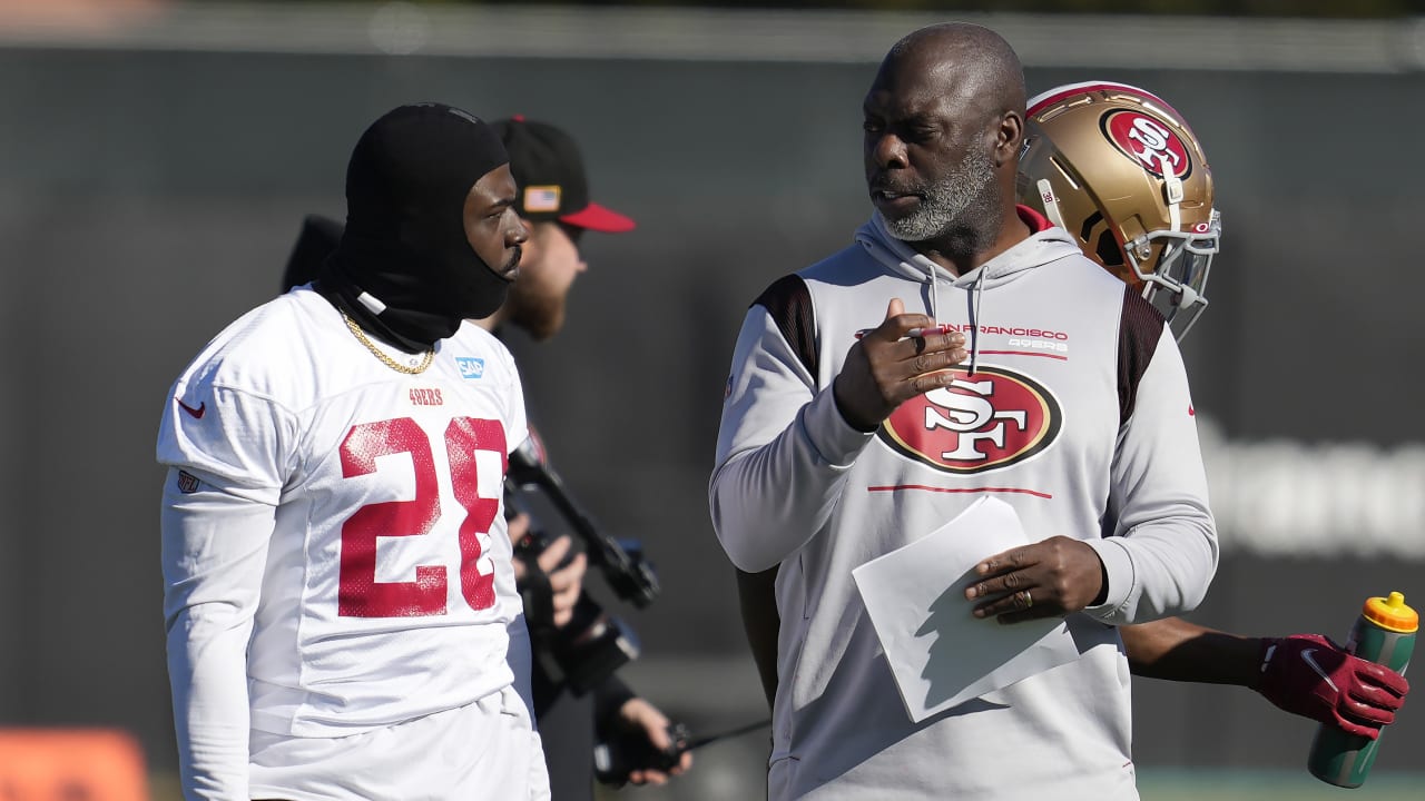 Commanders set to interview Anthony Lynn for offensive coordinator