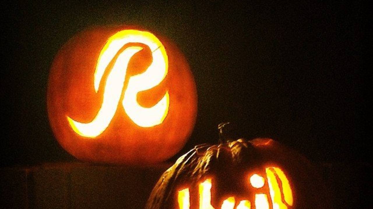 hailoween-pumpkin-carving-contest