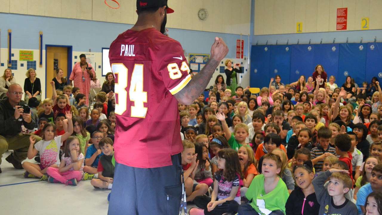 Niles Paul Speaks At Laurel Ridge Elementary School
