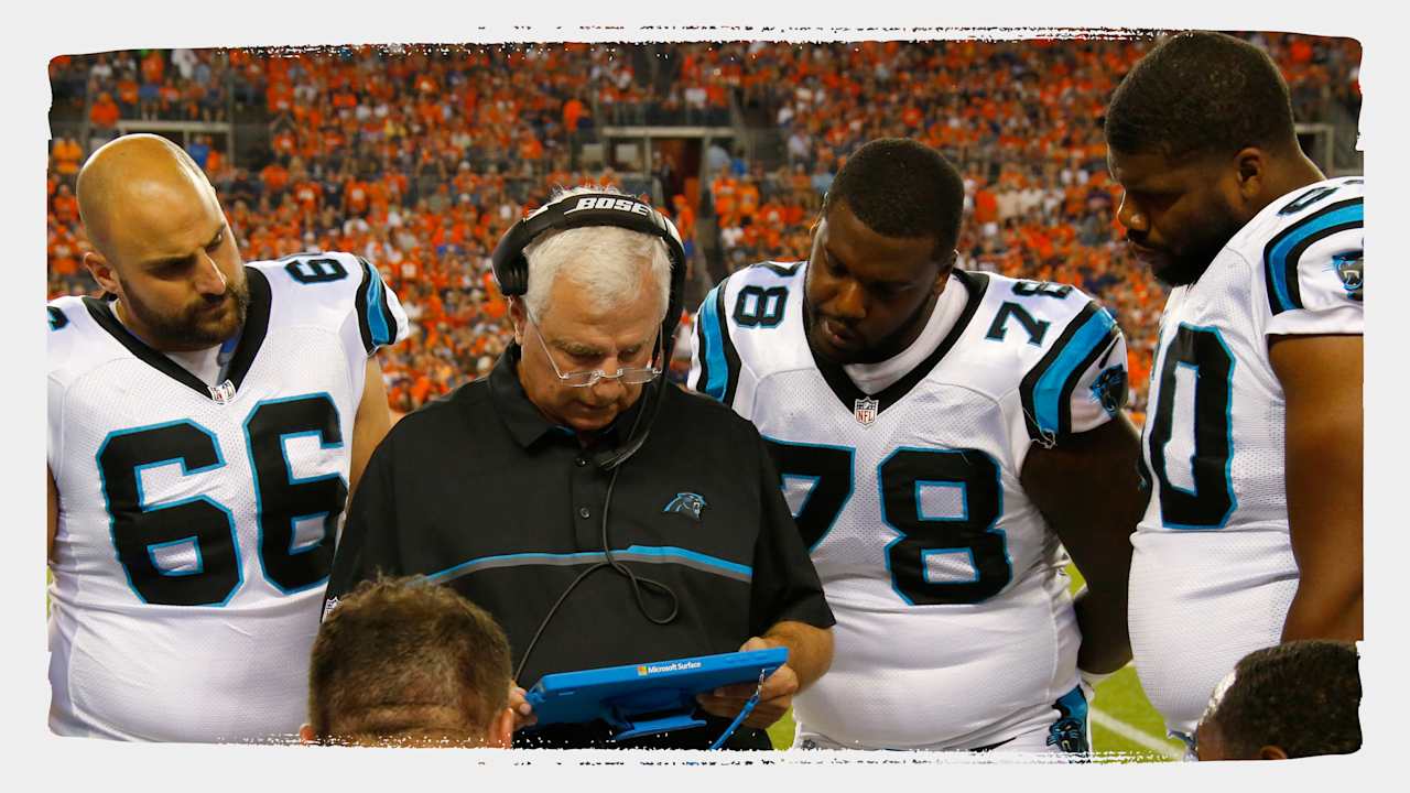 Former Carolina Panthers left tackle Jordan Gross talks with