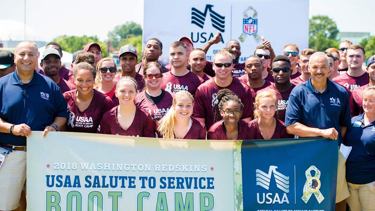 Washington Commanders on X: Putting 'em to work at our @USAA Boot Camp!  #SaluteToService