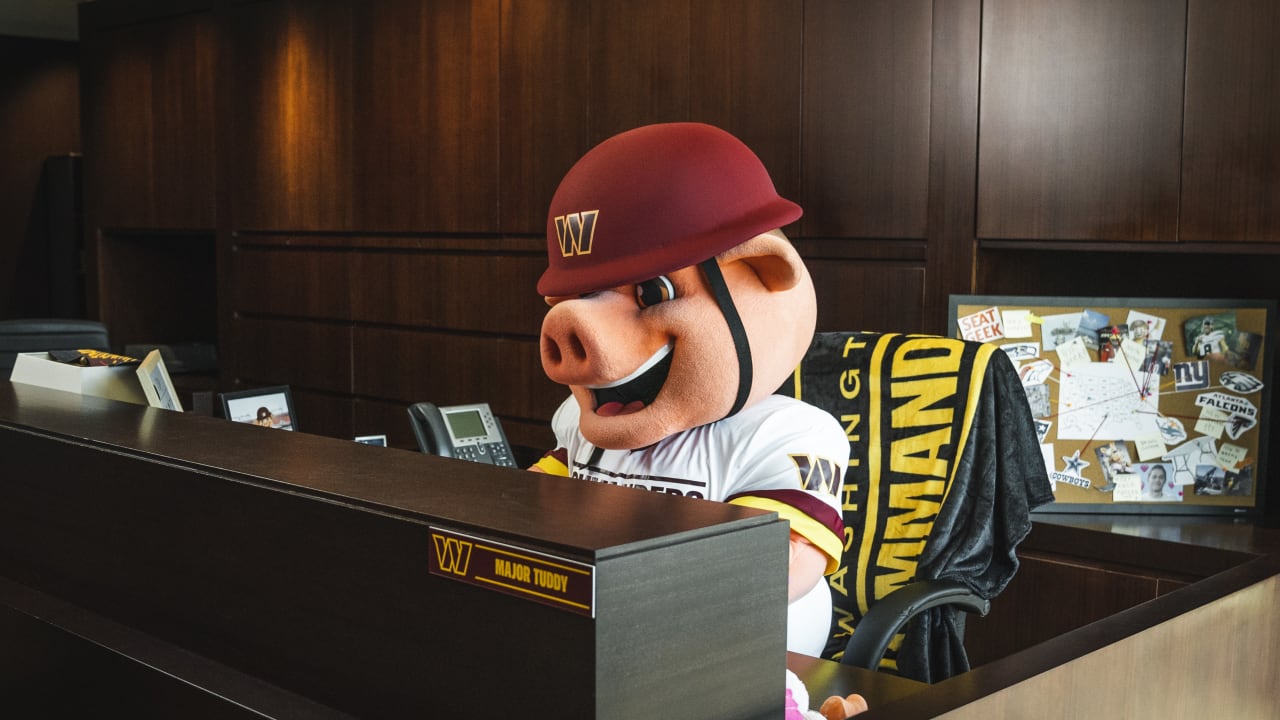 Say hello to Major Tuddy, the Washington Commanders new hog mascot