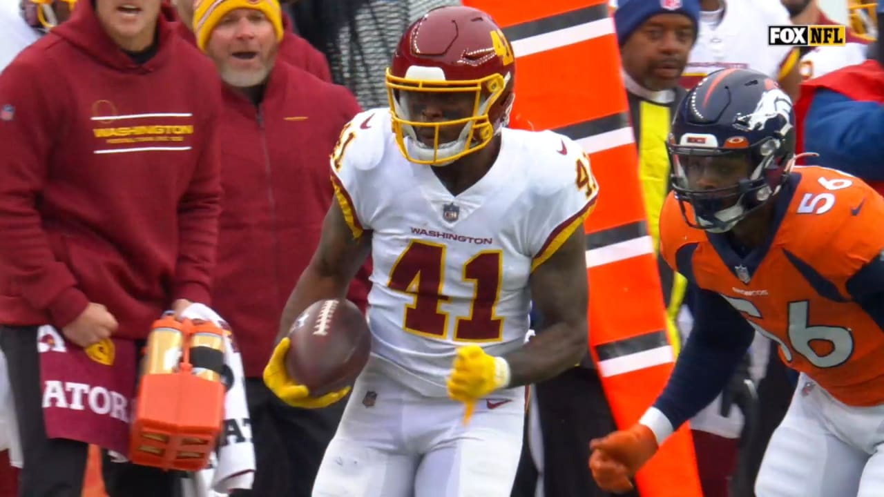 Washington's J.D. McKissic Superman dives into the end zone for game-winning  score vs. Falcons