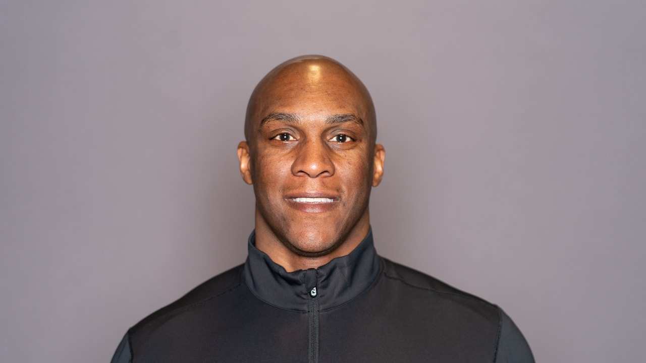 Washington Commanders - Congrats to Eric Stokes who has been promoted to  Senior Director of Player Personnel!