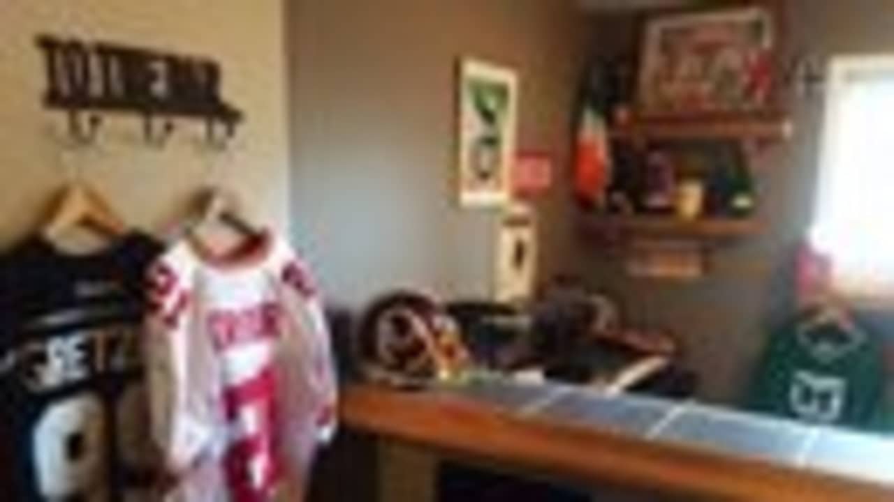 This Fan Is Putting Together A Redskins Bar
