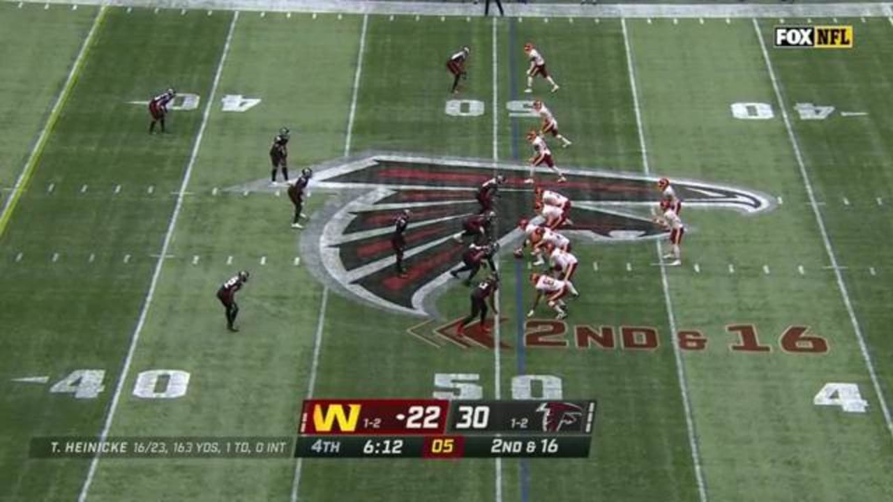 Washington's play-action fake perfectly sets up John Bates for 29 yards