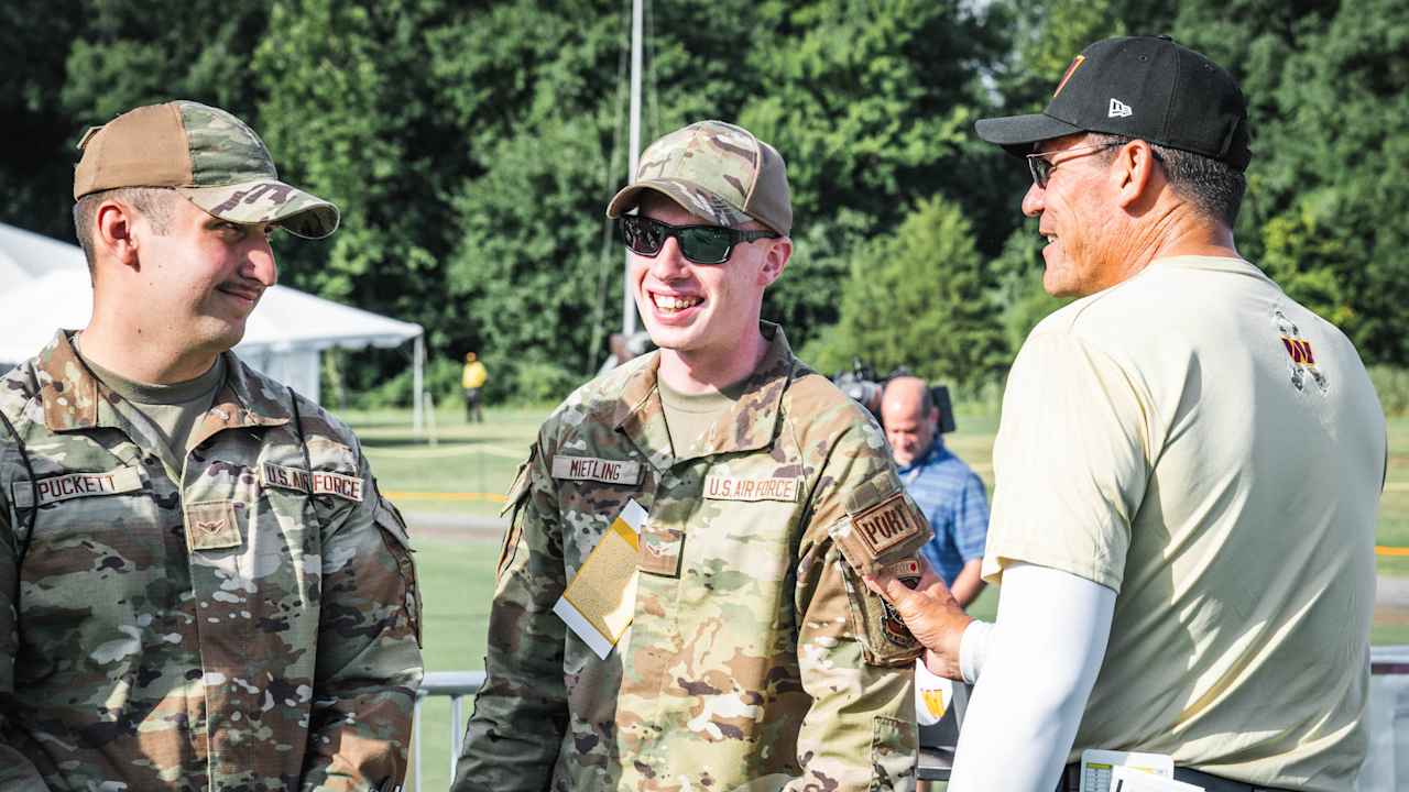 'I absolute love it, being out here in the uniform': Military members enjoy Salute Day at The Park - Vimarsana News