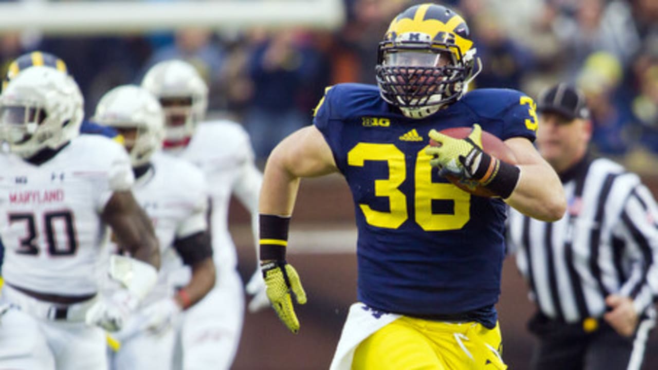 Michigan unveils Outback Bowl uniform - Big Ten Network