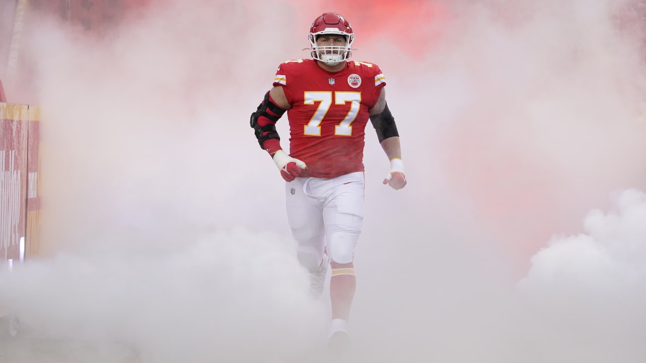 Wylie leaves Chiefs for Commanders