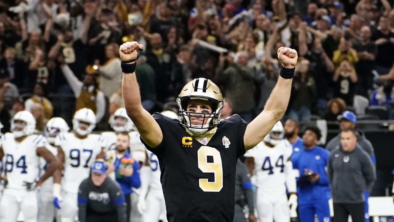 Photos Drew Brees sets NFL alltime passing touchdown record