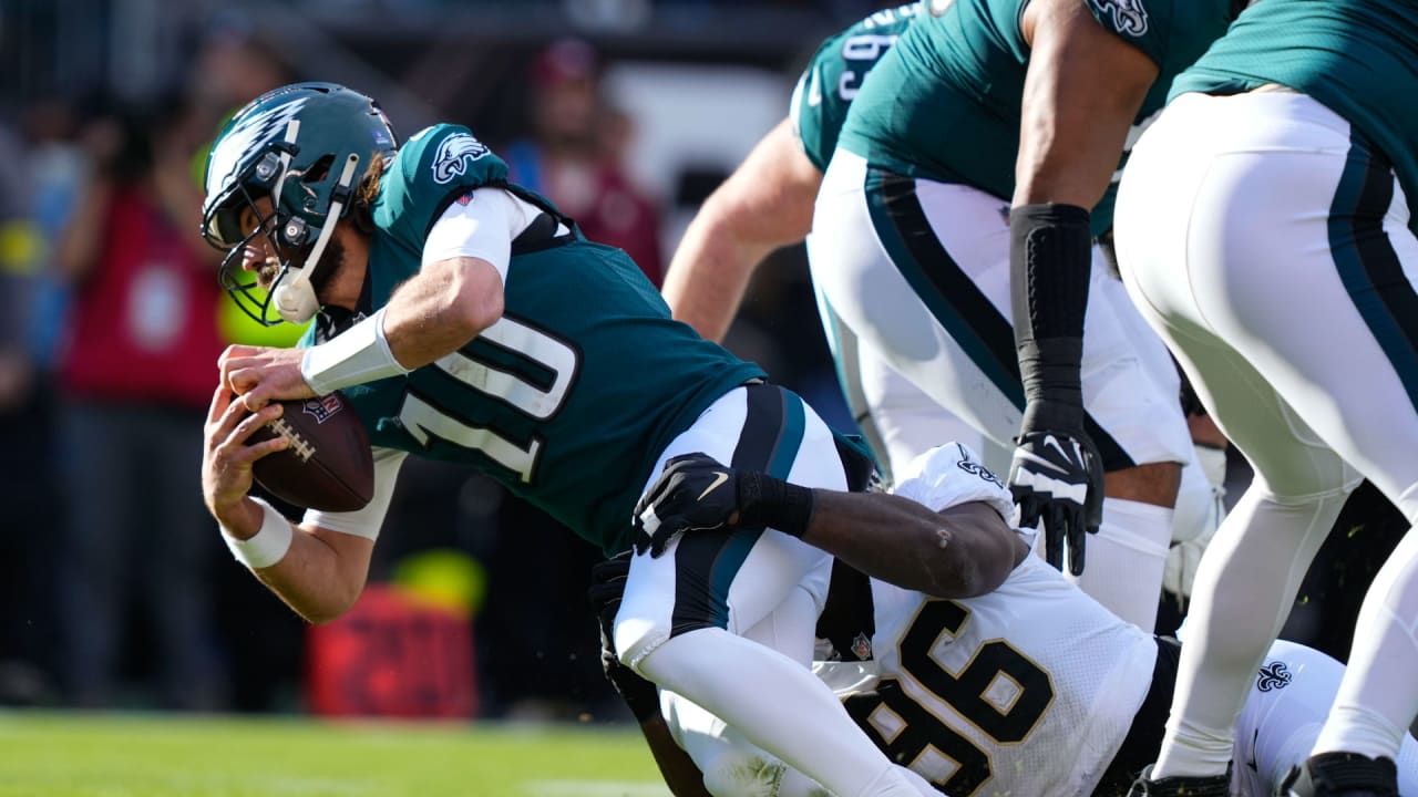 Gardner Minshew shares sweet moment with dad after helping Eagles to win